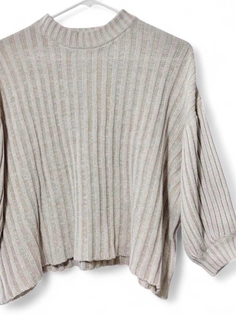 Urban Outfitters Long Sleeve Sweater Size XS Oversized Chunky Knit Cream top